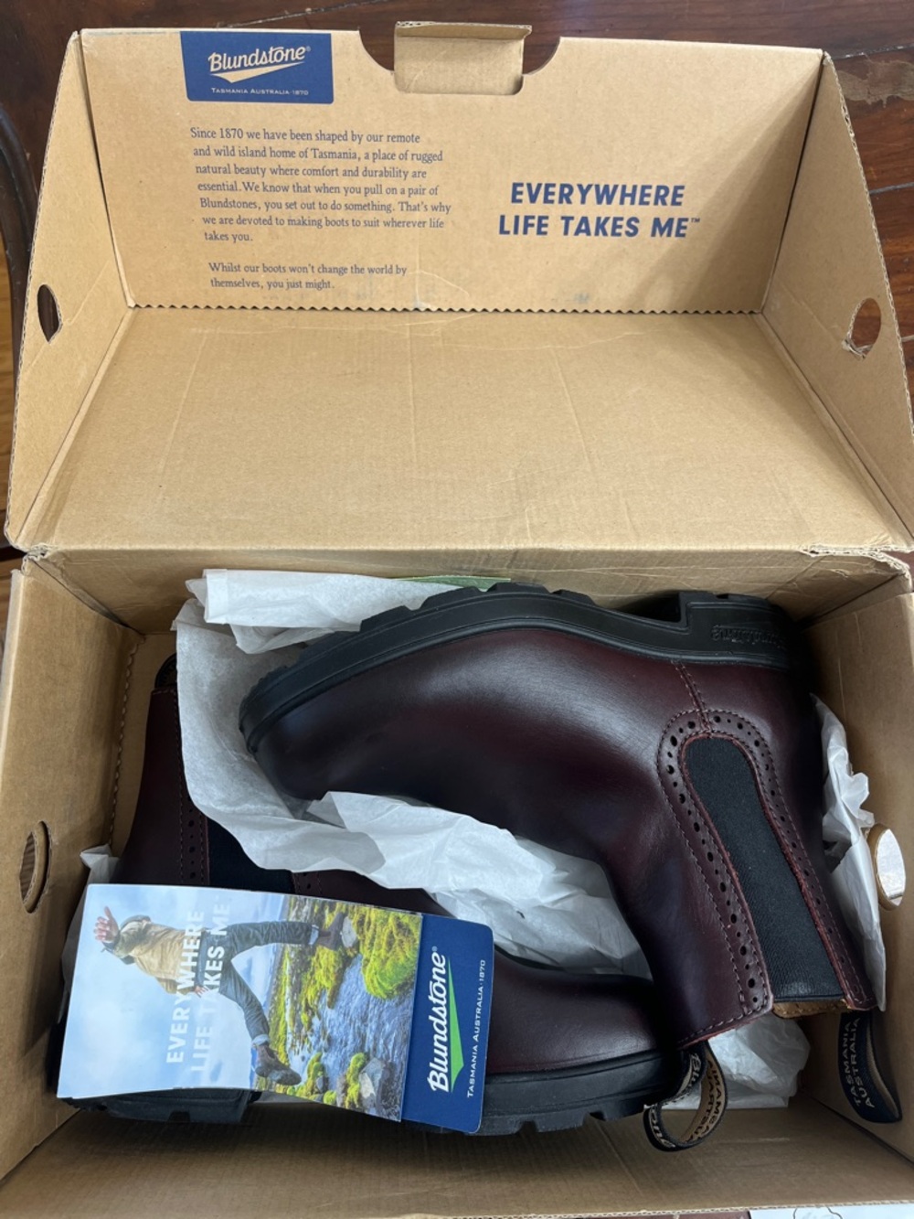 New Blundstone 1352 NIB Chelsea Ankle Boots Shiraz Burgundy 4.5 5.5 7.5 - Picture 2 of 7
